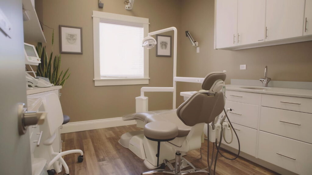Gabinete principal equipado con escáner intraoral